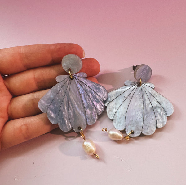 acrylic sea shell earrings