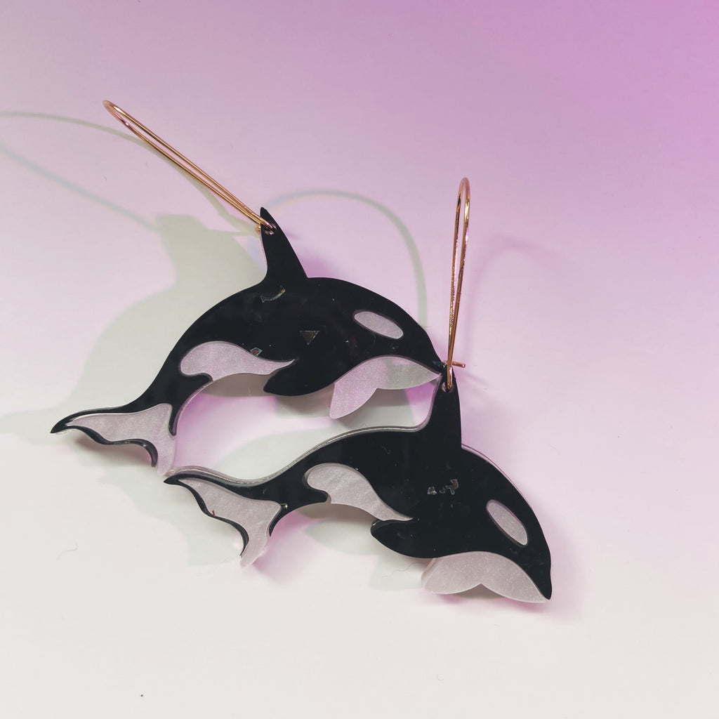 gladys orca acrylic earrings