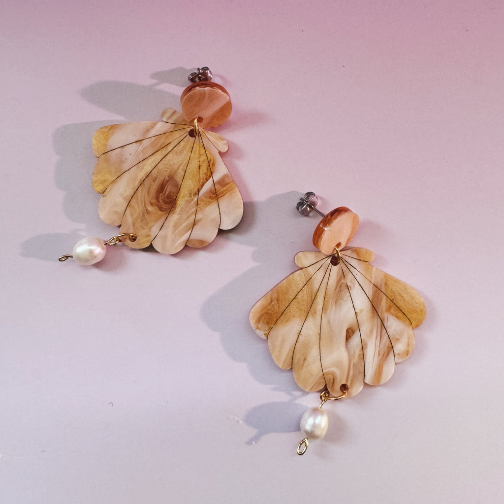 acrylic sea shell earrings